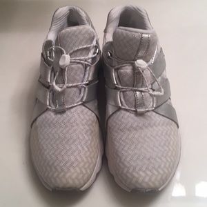 Sorel white tennis shoes